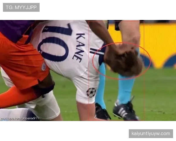 严重犯规的判罚标准与裁判执法原则解析